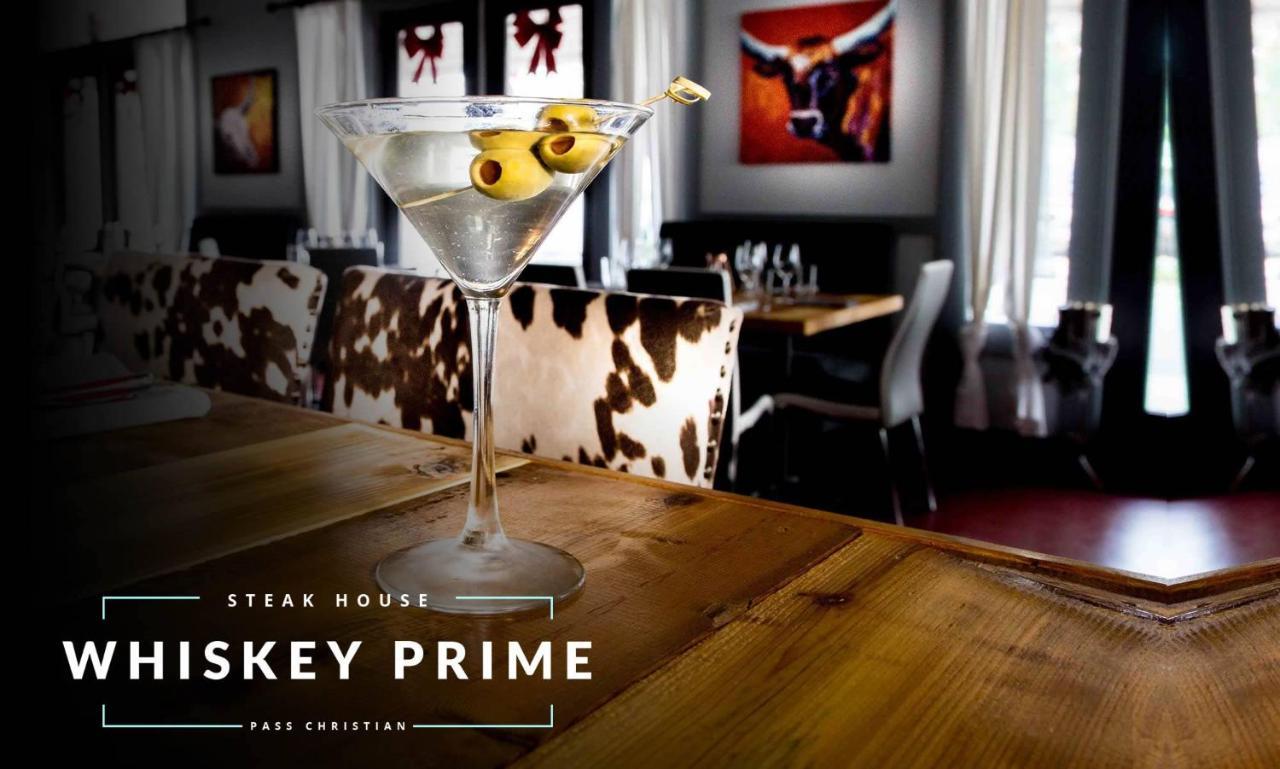 Hotel Whiskey In Пасс-Крисчиан Екстер'єр фото